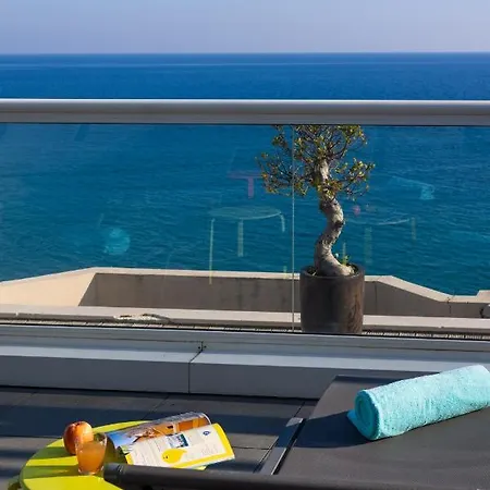 Riva Art & Отель 4*