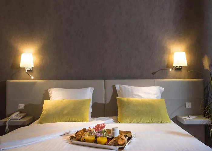 Riva Art & ホテル 4*