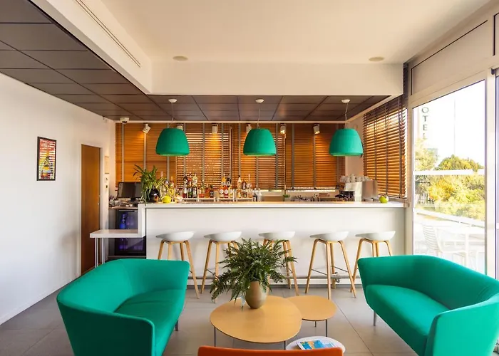 Riva Art & 4* マントン