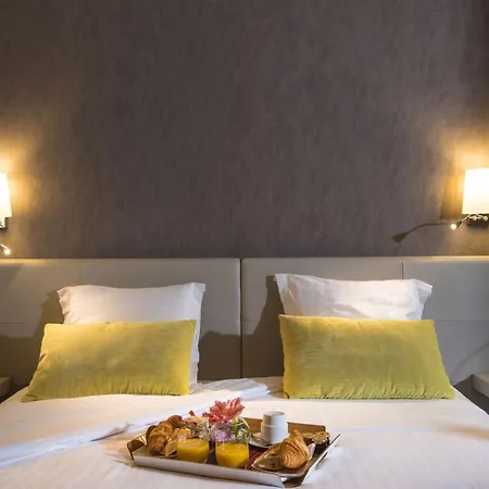 Riva Art & Hotel 4*