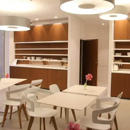 Hotel Riva Art & 4*