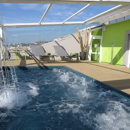 فندق Riva Art & 4*