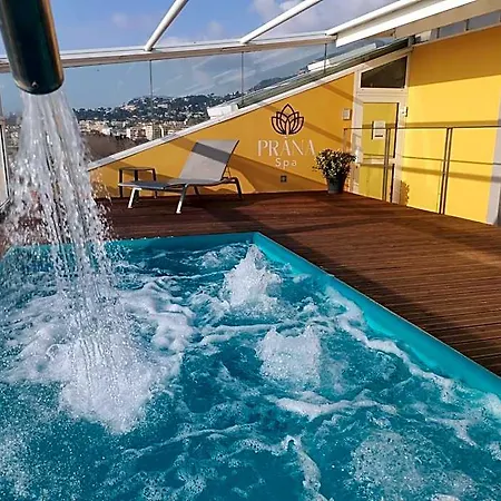 Riva Art & 4* Menton