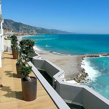 Hotel Riva Art &