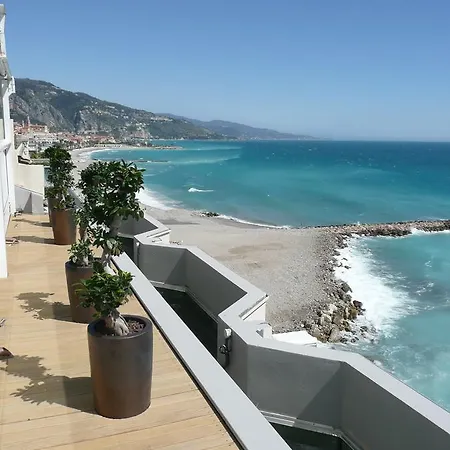 Hotel Riva Art & Menton