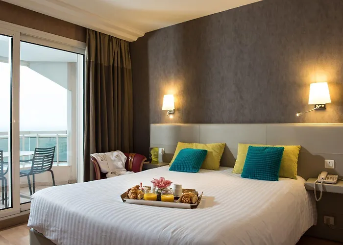 Riva Art & 4* Menton