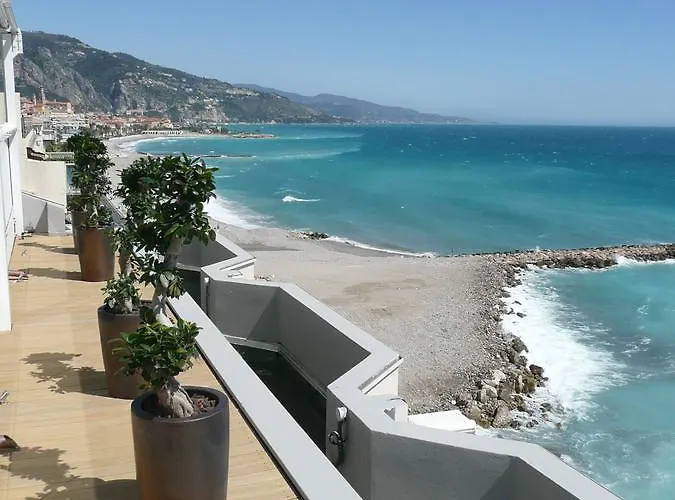 Otel Riva Art & Menton